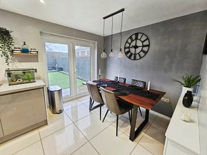 Photo 6- click for photo gallery